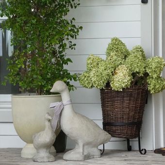 Willow Basket Planter with Metal Stand