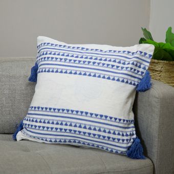 Pretty Pattern Tasseled Square Pillow Cover Set of 2