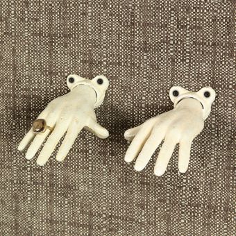 Antiqued Wall Mount Open Hand Set of 2