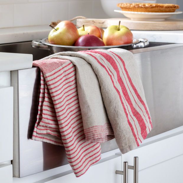 https://www.antiquefarmhouse.com/media/catalog/product/cache/87f7a85cd0f3ed2c3dff34ce326cd3a5/c/o/country-striped-linen-dish-towel-set-of-3-4.jpg