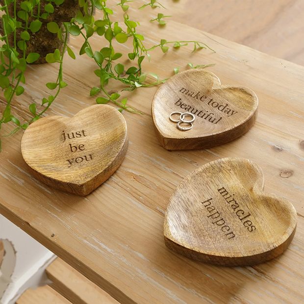 https://www.antiquefarmhouse.com/media/catalog/product/cache/87f7a85cd0f3ed2c3dff34ce326cd3a5/e/n/encouraging-words-heart-trinket-dish-set-of-3_1.jpg