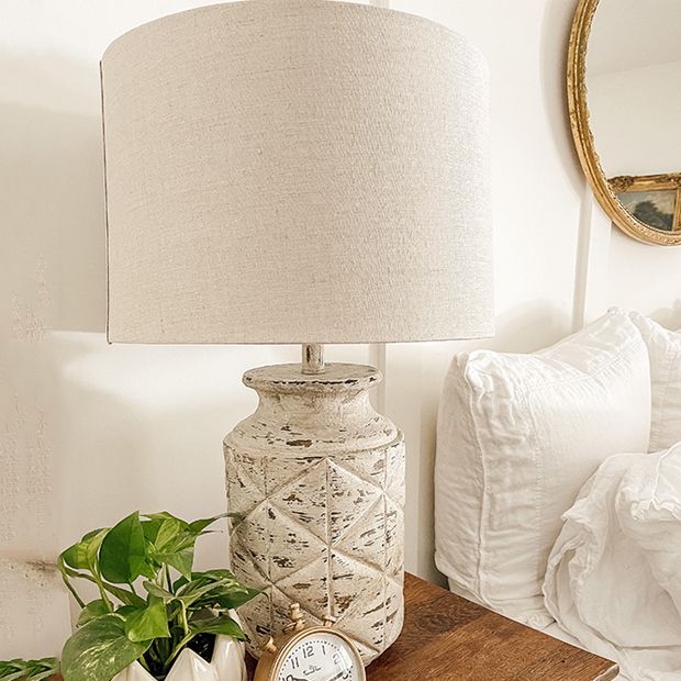 Verantwoordelijk persoon Van Buurt White Washed Farmhouse Table Lamp | Antique Farmhouse