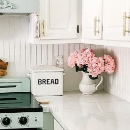 イマン ブレッドボックス ホワイトドリーム white-enameled-bread-