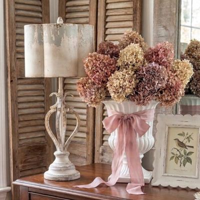 Aged Metal Clover Shaded Table Lamp