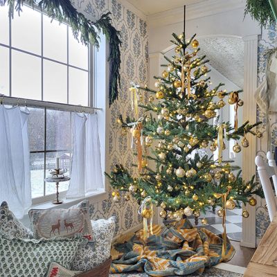 Artificial Pre Lit Noble Fir Christmas Tree 7.5 ft tall