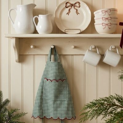 Christmas Cottage Green Check Scalloped Apron