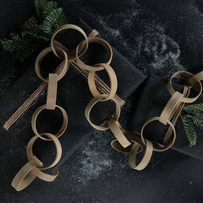 Classic Charms Wood Chain Garland