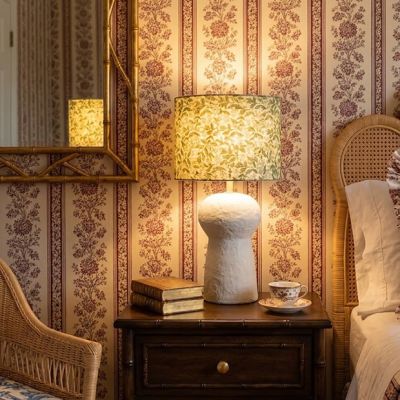 Countryside Vine Mache Table Lamp