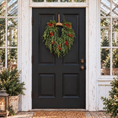 hanging-cedar-and-berry-wreath-28-inch_6