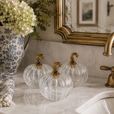 heirloom-harvest-glass-pumpkin
