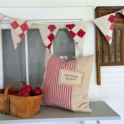 Heirloom Harvest Quilted Pennant Banner