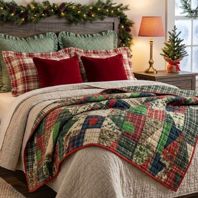 Old Fashioned Christmas Patchwork Throw