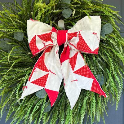 Quilted Festive Wreath Bow