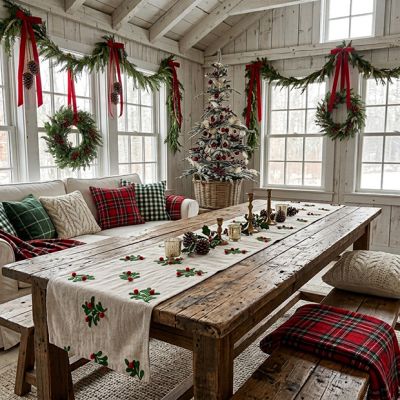 Red Berry Mistletoe Holiday Table Runner