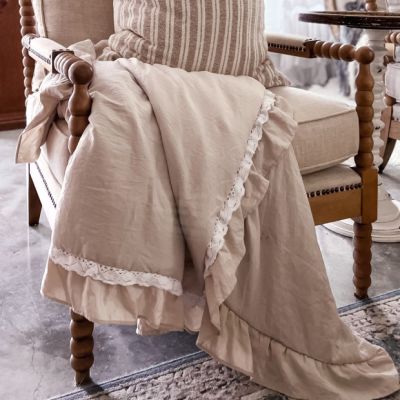 Ruffle Lace Throw