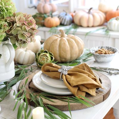 Rustic Farmhouse Round Wooden Lattice Charger Plate