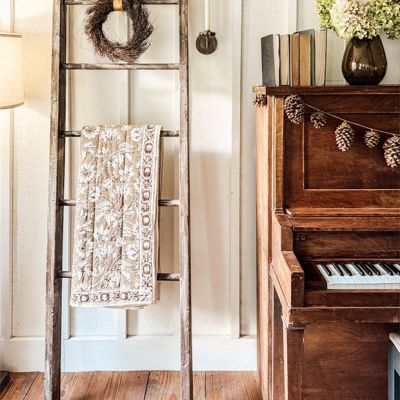 Rustic Floral Quilted Throw Blanket