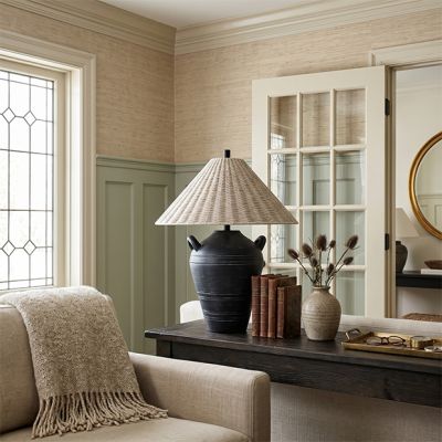 Rustic Urn Style Table Lamp