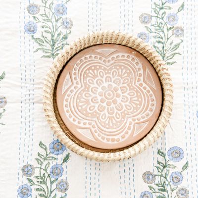 Signature Floral 2 Piece Round Bread Warmer
