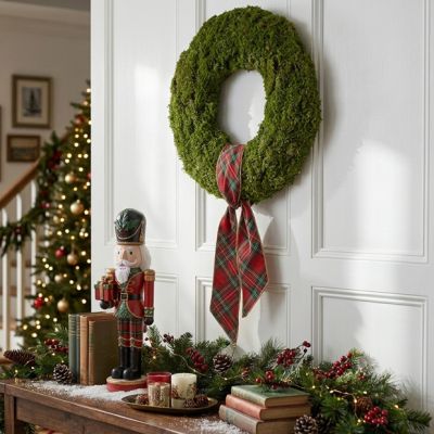 Simple Charms Iced Moss Round Wreath