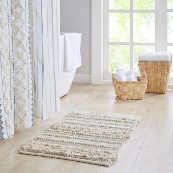 Boho Chic Textured Woven Bath Rug