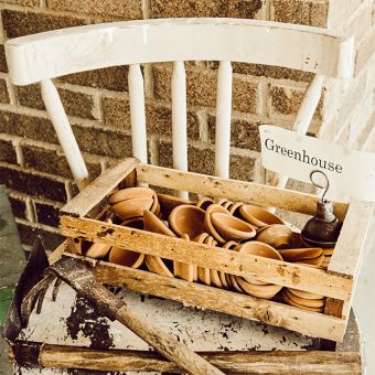 Clay Seedling Pots With Crate