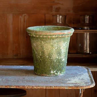 Fluted Mossy Garden Pot 9 Inch