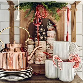 Mini Wooden Wall Cabinet