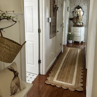 Natural Farmhouse Scalloped Jute Area Rug