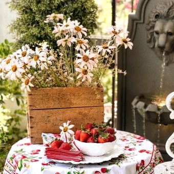 Pretty Pale Pink Wildflower Spray