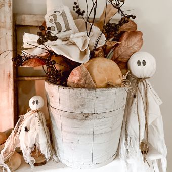 Primitive Ghost Halloween Table Decor