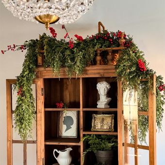 Real Touch Draping Cedar Garland with Berries