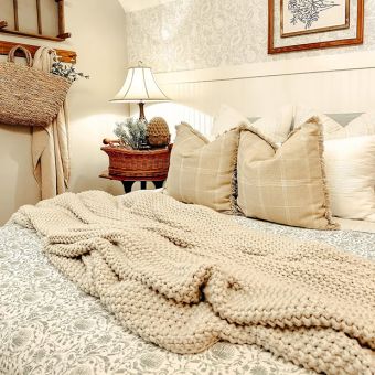 Simple Solid Knit Throw Blanket Ivory