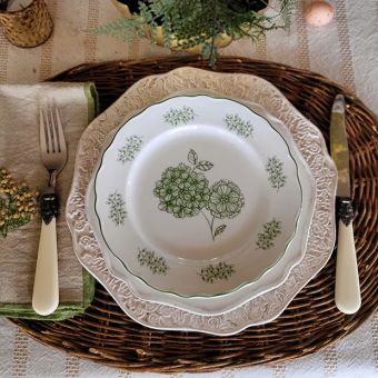 Woven Willow Oval Placemat