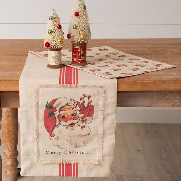 Decorate the Table for a Festive Feast