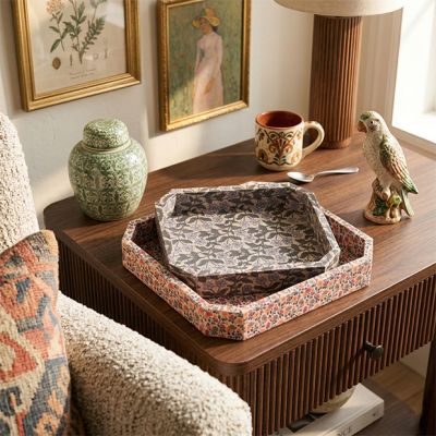 2 Piece Botanical Pattern Decorative Nesting Tray Set