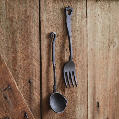 2 Piece Decorative Primitive Utensil Set
