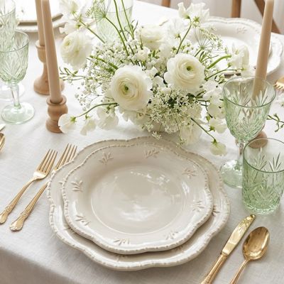 Beaded Edge Scalloped Stoneware Dinner Plate