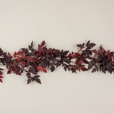 Berry And Bugbane Leaf Garland