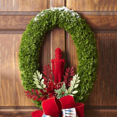 Cedar Oval Wreath