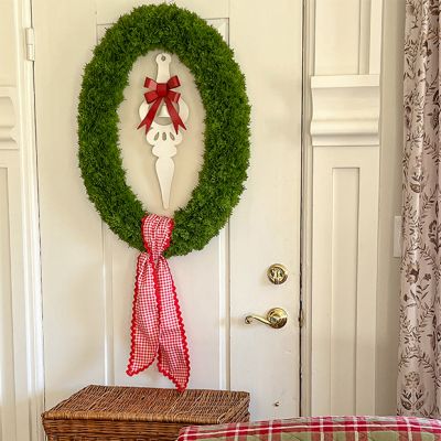 Cedar Oval Wreath