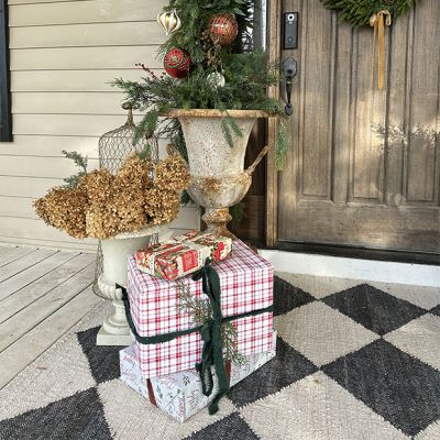 Christmas Farmhouse Box