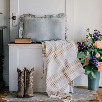 Classic Country Wheat Plaid Fringed Throw