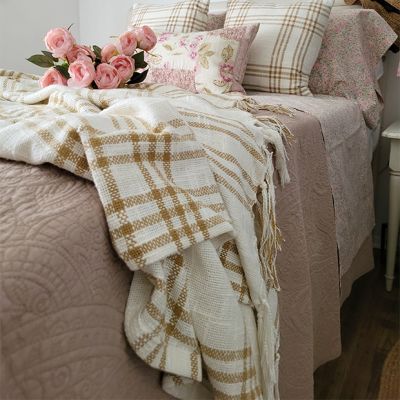Classic Country Wheat Plaid Fringed Throw