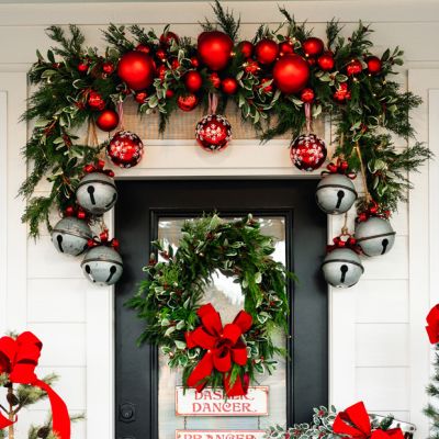Classic Holiday Ball Garland