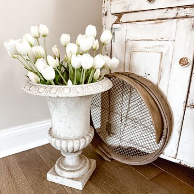 Classic Home and Garden Urn