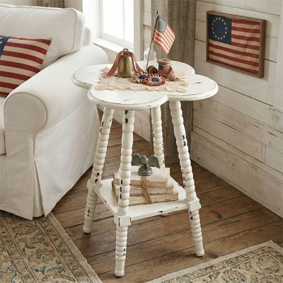 Clover Shaped Spindle Leg Accent Table