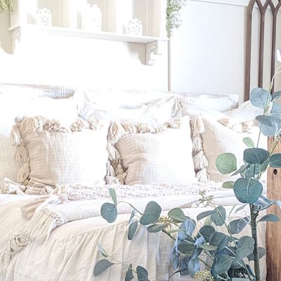 Cotton Throw Pillow With Tassels