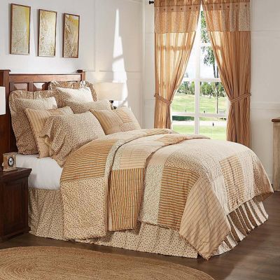 Country Floral Patchwork Quilt
