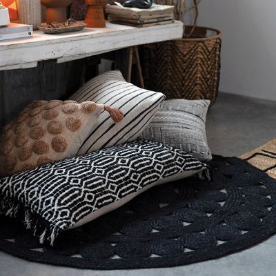 Dark Round Handwoven Jute Rug